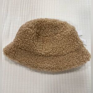 NWT Topshop Teddy Bucket Hat Tan